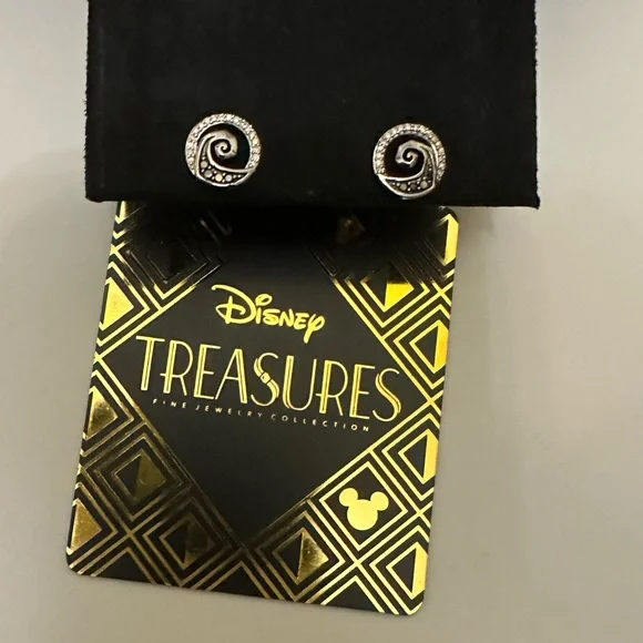 Disney Treasures The Nightmare Before Christmas Diamond Earrings - Picture 1 of 7